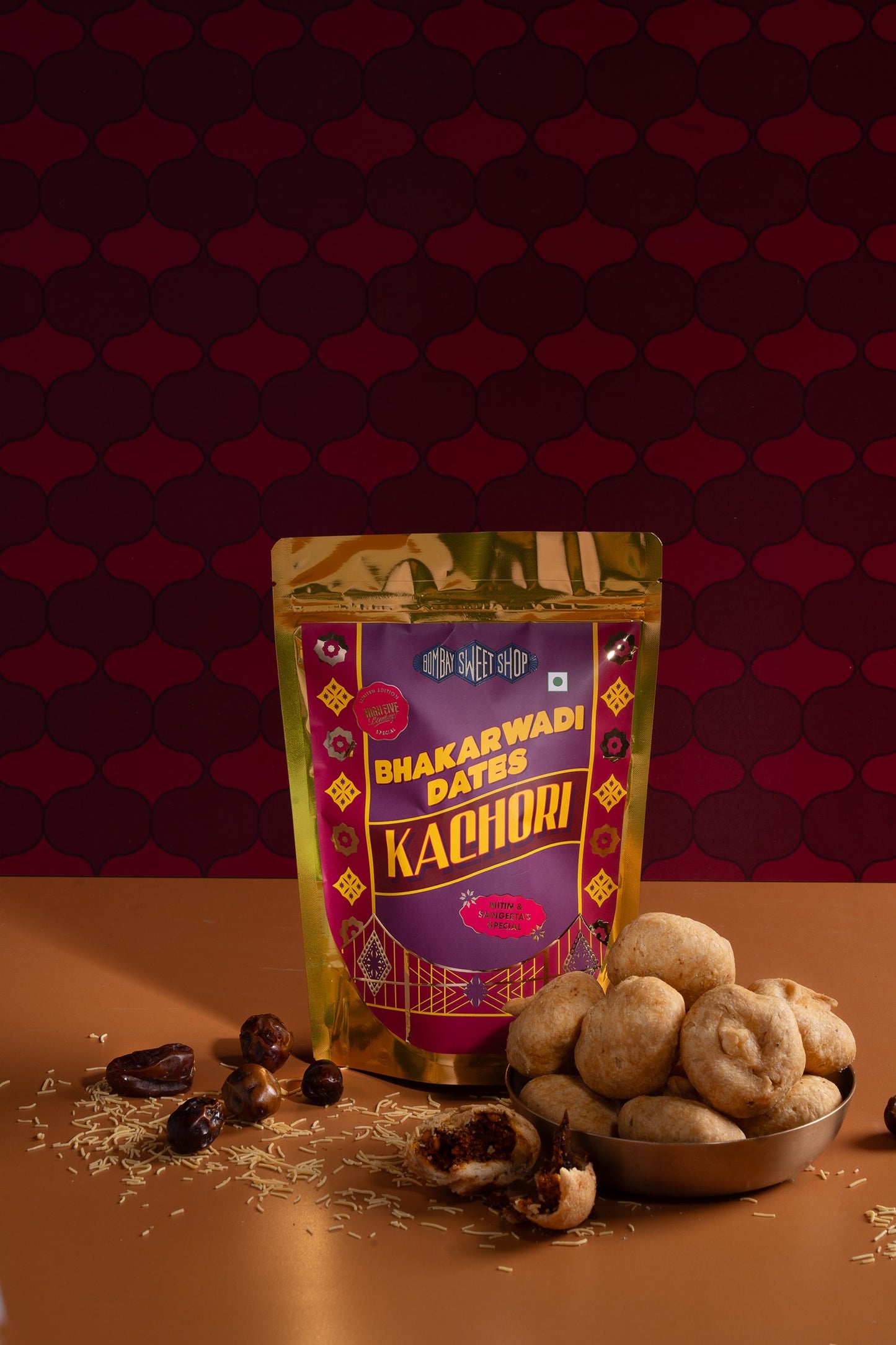 Bhakarwadi Dates Kachori