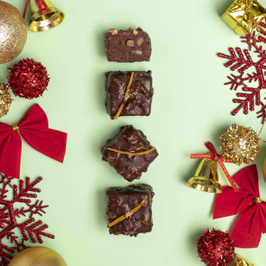 Christmas Collection - Spiced Walnut Fudge Box (9pcs)