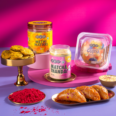 Gujiya Thandai Combo