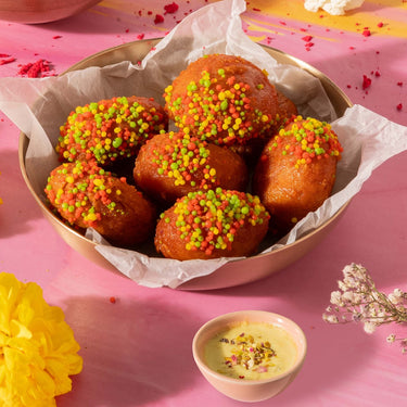 Shahi Balushahi with Thandai Rabdi